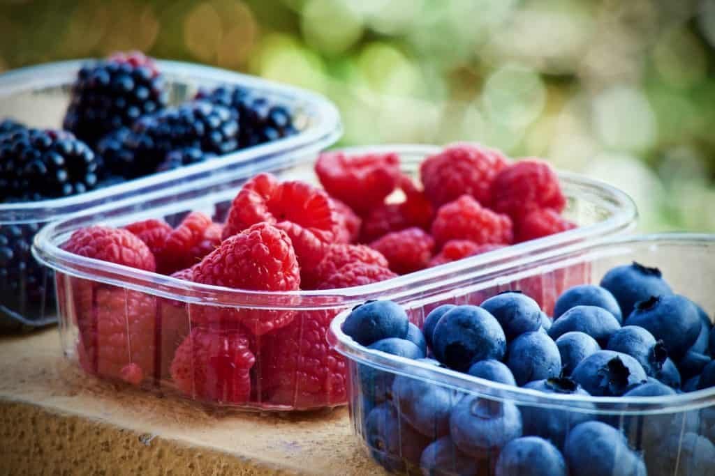 21 Best Foods To Keep In Your Kitchen 2 Frozen Berries