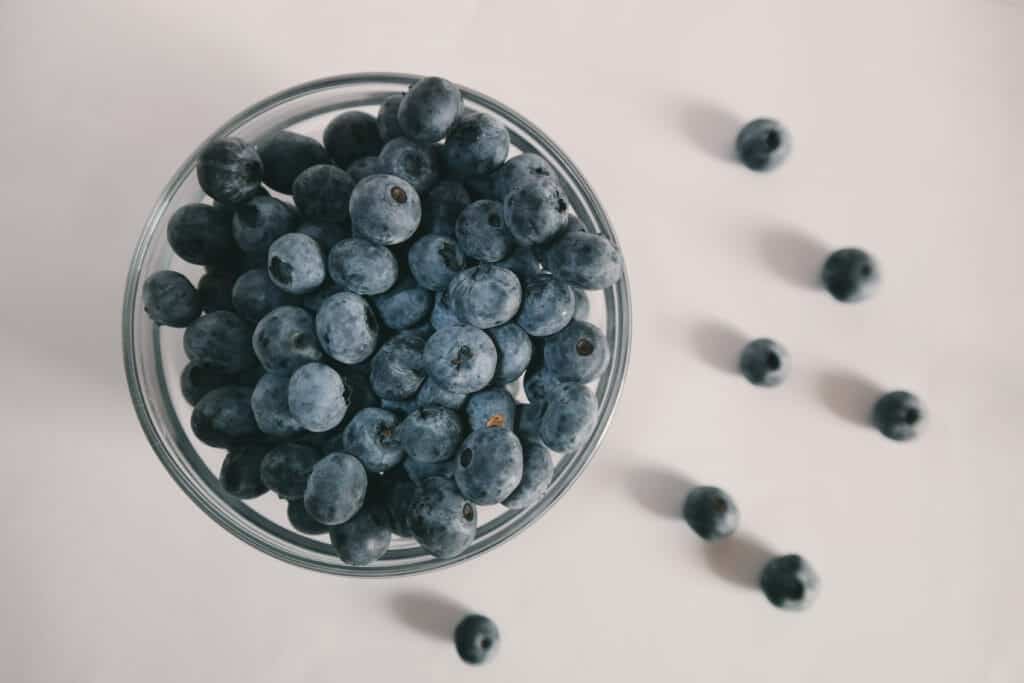 10 Common Foods That Promote Weight Loss Naturally 4 Common Foods That Promote Weight Loss Naturally:Blue berries
