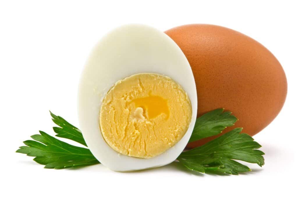 Fuel Your Gains: 10 Nutritious Snacks for Bodybuilders 5 Half boiled eggs